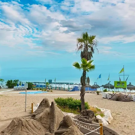 Apartamento Bajondillo Beach