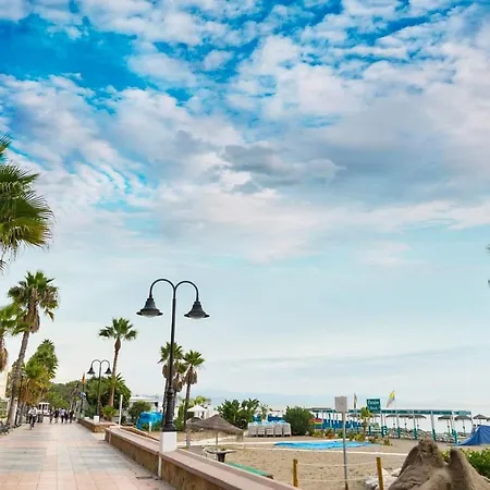 Apartamento Bajondillo Beach 托雷莫利诺斯